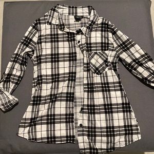XS black and white flannel